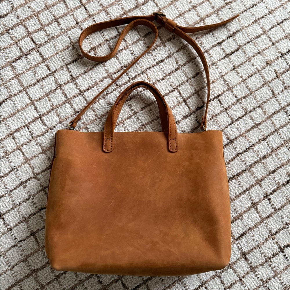 Portland Leather Medium Crossbody Tote Bag Dakota Leather - Picture 2 of 11